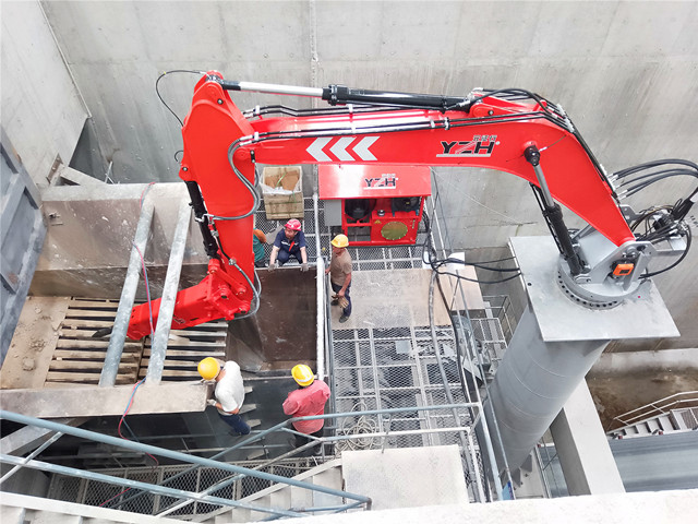 Stationary Breaker Boom